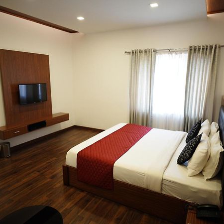 Four N Square Residency Hotel Palakkad Luaran gambar